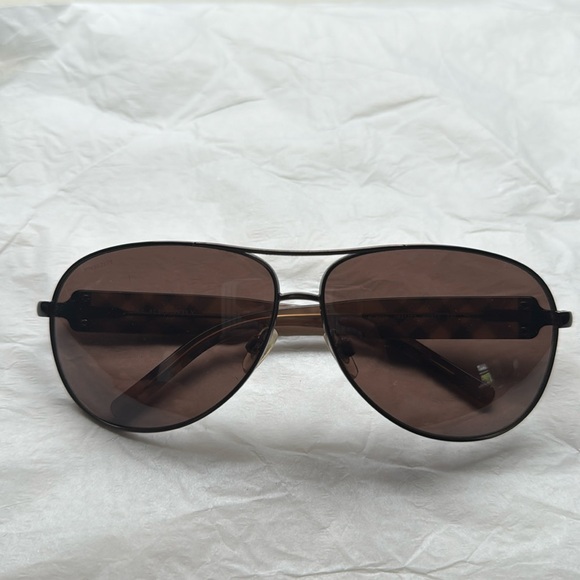 Burberry Nova Check Pattern Aviator Sunglasses - Picture 7 of 8